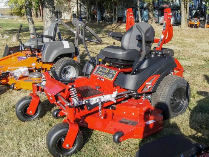 Ferris 5902019 ISX800 61" Zero Turn Mower 24HP Kawasaki 3 Ferris 5902019 ISX800 61" Zero Turn Mower 24HP Kawasaki - Image 3