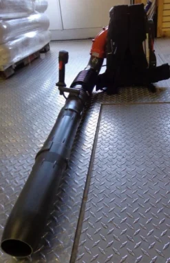 Husqvarna 570BTS Backpack Leaf Blower - 65.6cc X-Torq Engine -Tool Comprehensive dsc01812 1