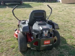 Toro 75742 TimeCutter 42" Zero Turn Mower 22.5 HP -Tool Comprehensive dsc04945 6