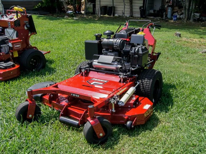 Ferris 5901892 FW45 52" Walk Behind Mower 28HP Vanguard EFI 4 Ferris 5901892 FW45 52" Walk Behind Mower 28HP Vanguard EFI - Image 4