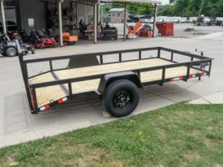 6.4x12 Dovetail Utility Trailer Painted 3500lb Axle -Tool Comprehensive dsc08403