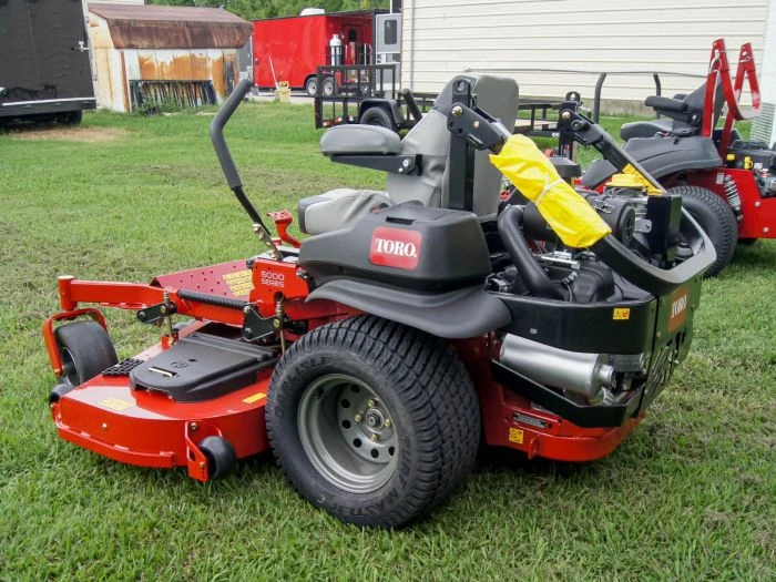 Toro 72982 Z-Master 6000 Series 72" Zero Turn Mower 37HP Vanguard EFI 4 Toro 72982 Z-Master 6000 Series 72" Zero Turn Mower 37HP Vanguard EFI - Image 4