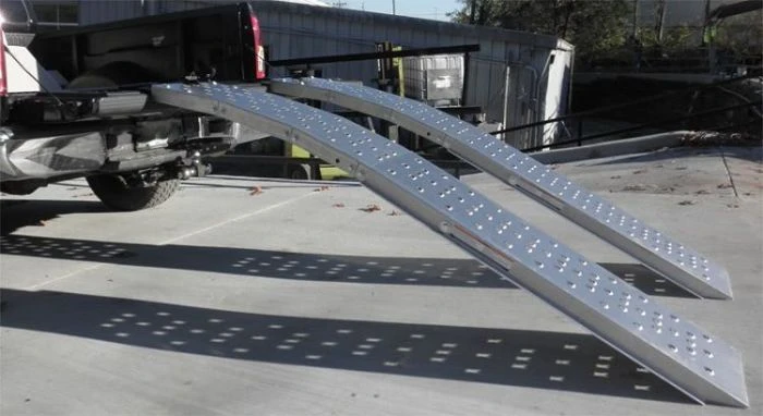 Ohio Steel 1084C 1200 Lb Capacity Folding Arched Steel Ramps 3 Ohio Steel 1084C 1200 Lb Capacity Folding Arched Steel Ramps - Image 3